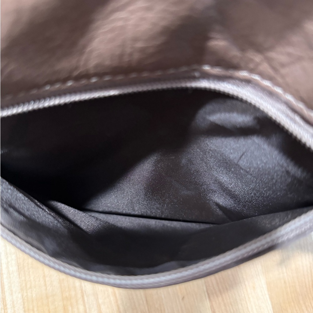 Everyday Brown Leather Crossbody Bag with Adjustable Strap - Picture 5 of 7